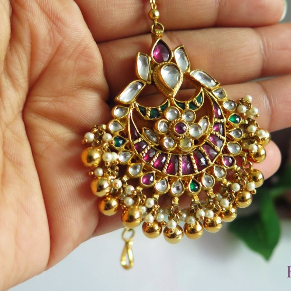 Indian style maang tikka